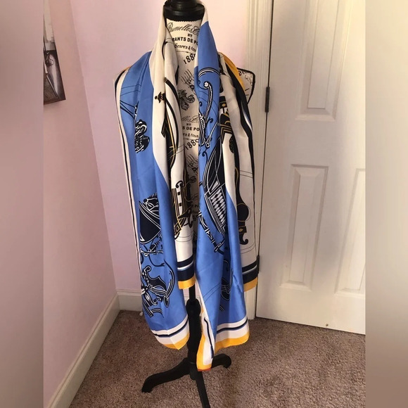 Elegant Large Silky Scarf Pashmina Wrap - Picture 3 of 8